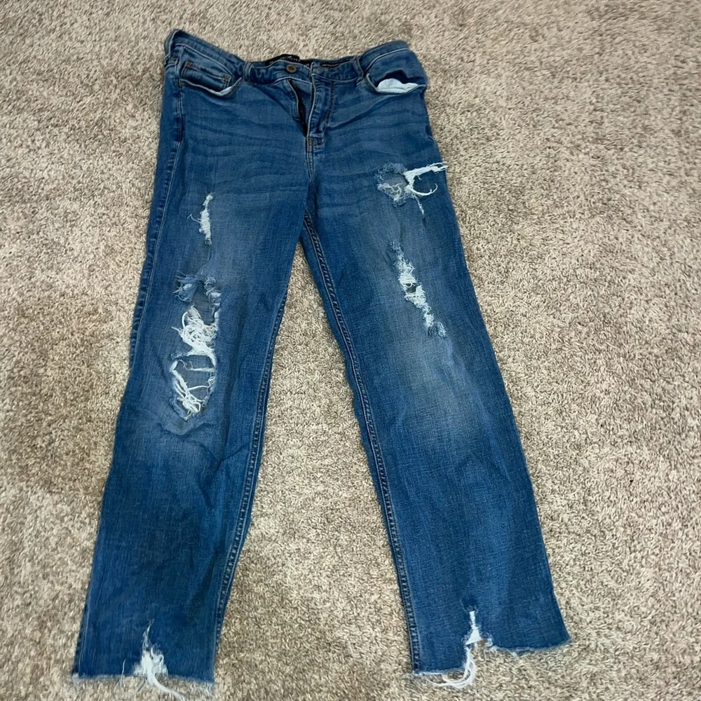 Sold out Hollister High rise crop jeans - Picture 1 of 3